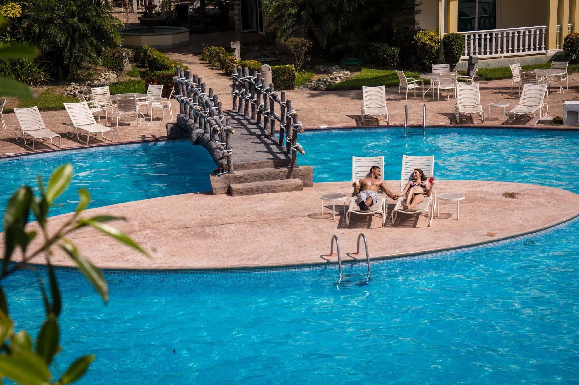 Telamar Resort Екстериор снимка